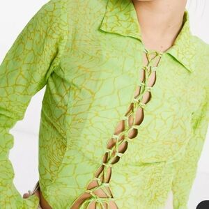 COLLUSION lace up shirt warped print sz 6